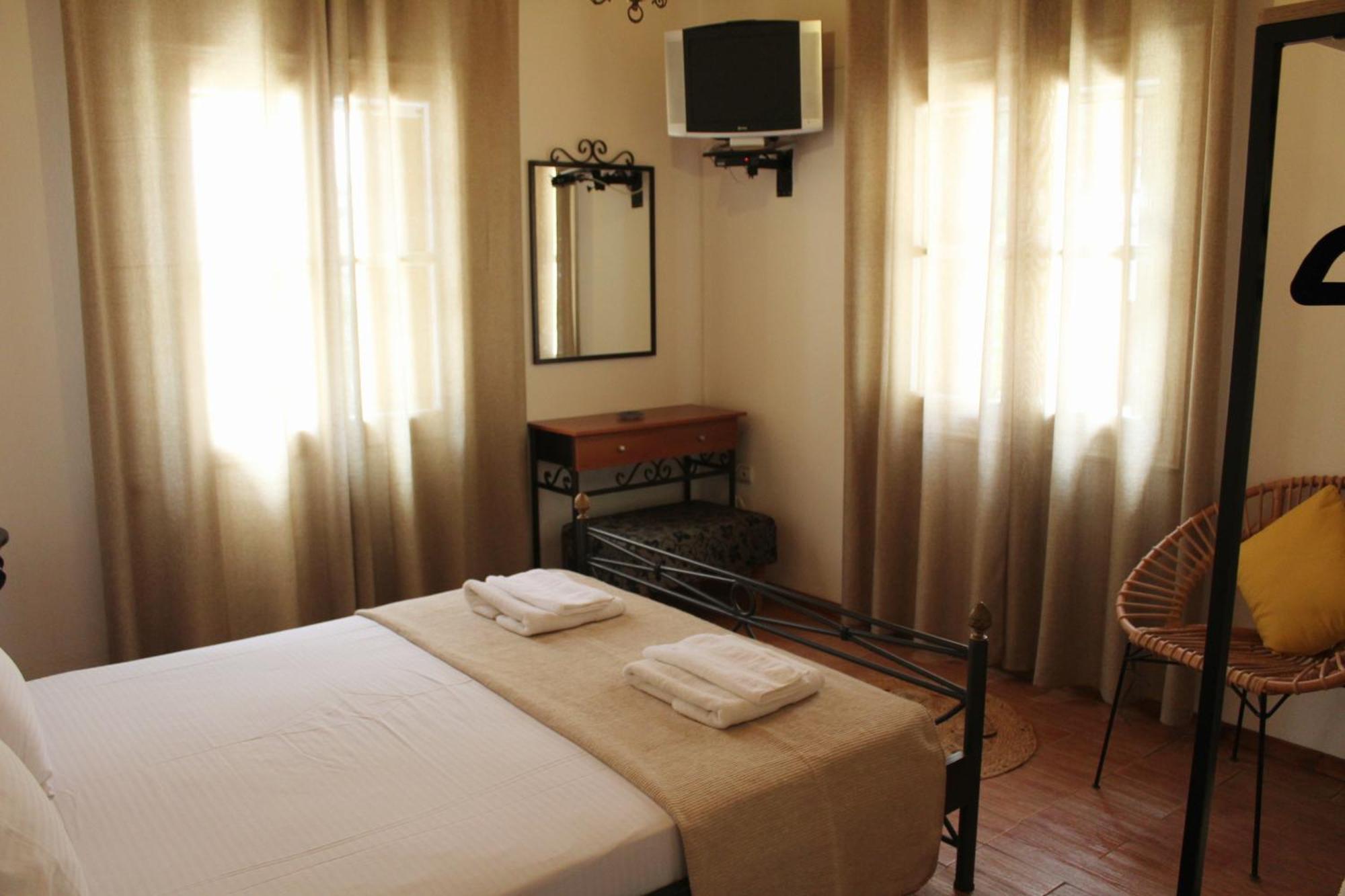 The Pine Trees Aparthotel Agnontas Exterior photo