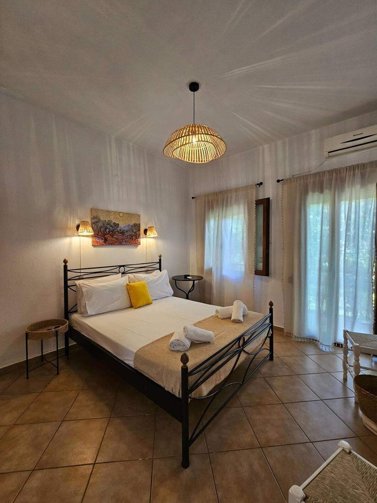 The Pine Trees Aparthotel Agnontas Exterior photo