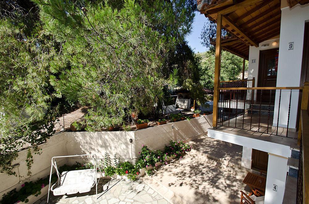 The Pine Trees Aparthotel Agnontas Exterior photo
